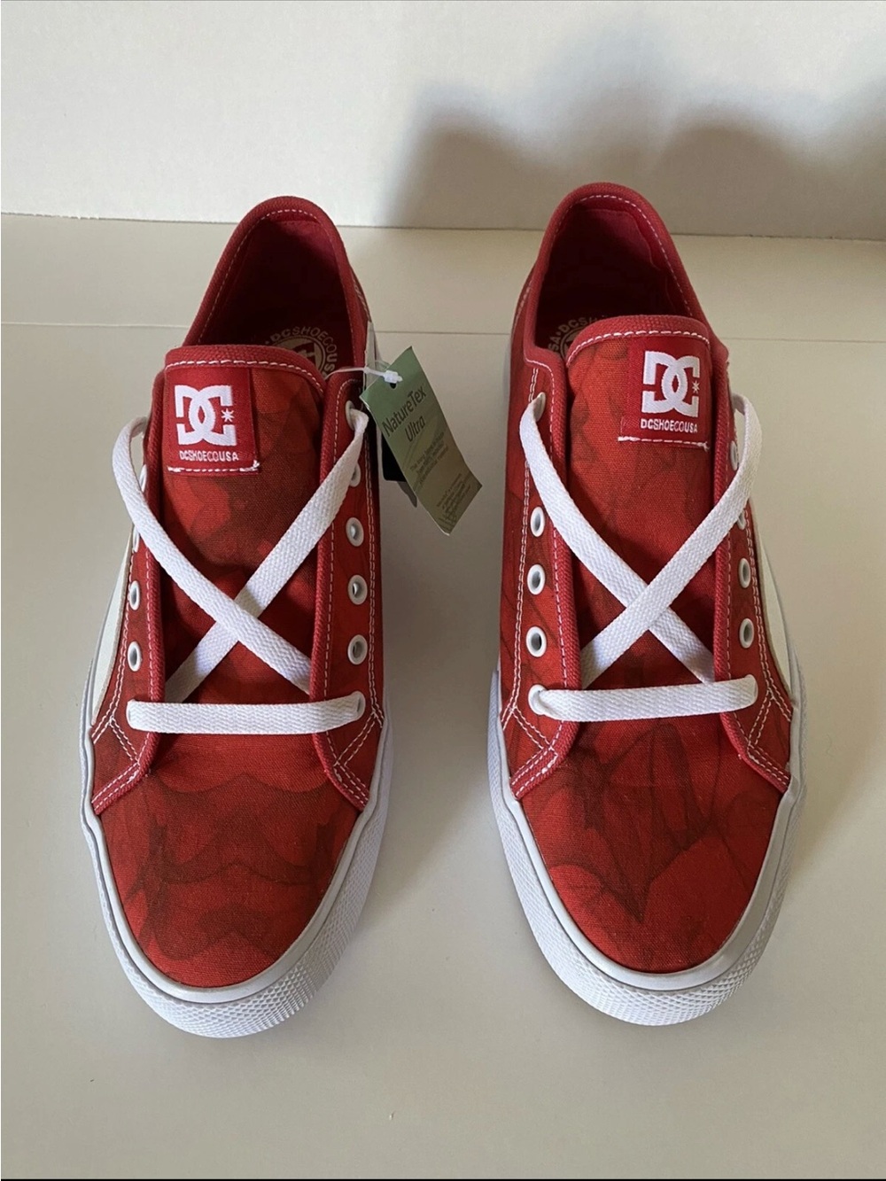 DC Manual S Evan ADYS300629 Mens Red Canvas Skate Inspired Sneakers